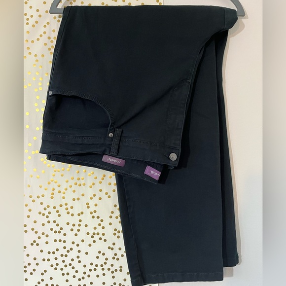 ✨3 for $19✨Gloria Vanderbilt Black Straight Leg Jeans Classic Denim - Picture 1 of 8